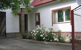 Liiva Guest Accommodation,Free Parking